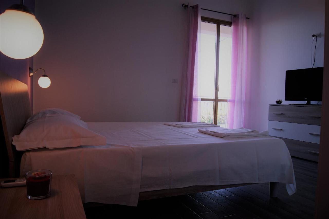 B&B Apollonia Roseto Capo Spulico Exterior foto